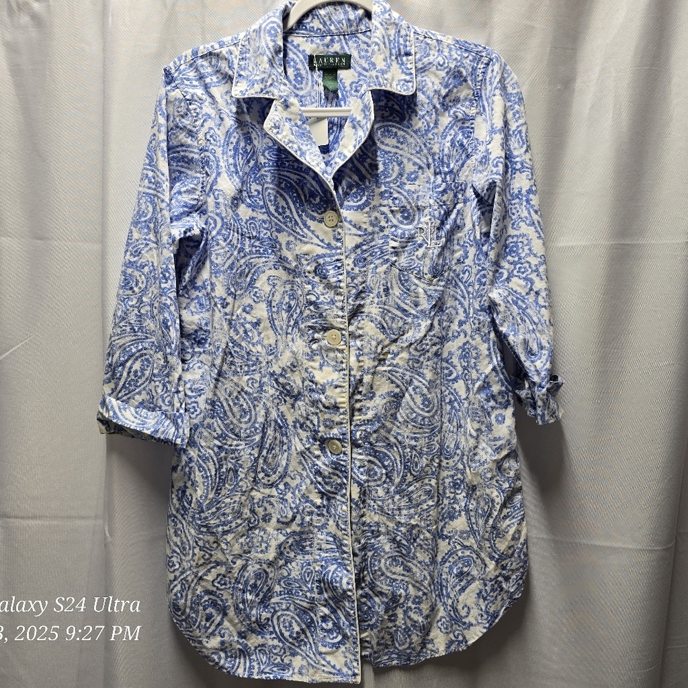 Womens Lauren Ralph Lauren Blue and White Paisley Shirt( Medium)...(089)
